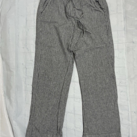 Talbots Gray and White Pinstripe Trousers pants women’s size m chambray linen - Picture 3 of 16
